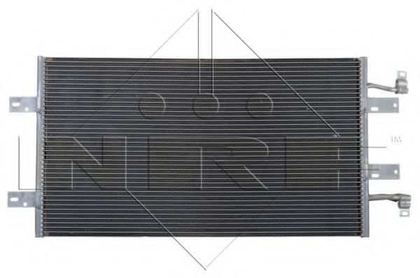 NRF - 35900 - Радіатор кондиціонера Renault Trafic/Opel Vivaro 2.5dCi 06-