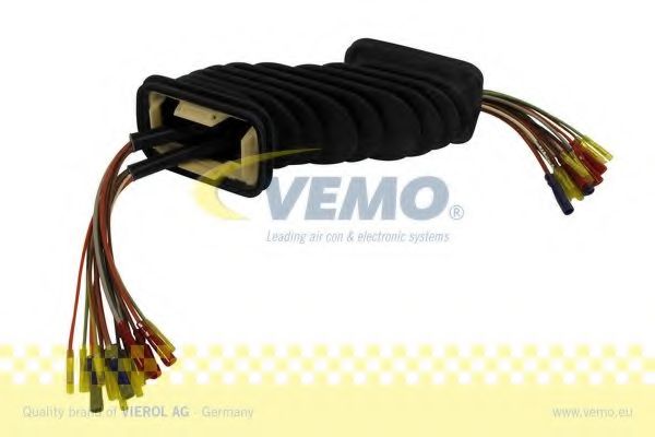 VEMO - V10-83-0073 - Ремонтный комплект, кабельный комплект (Освещение)