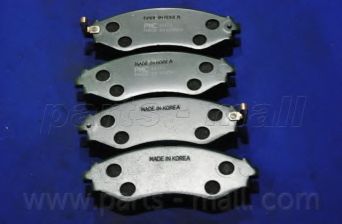 PARTS-MALL - PKC-008 - Колодка гальм. диск. DAEWOO LEGANZA(V100) (вир-во PARTS-MALL)