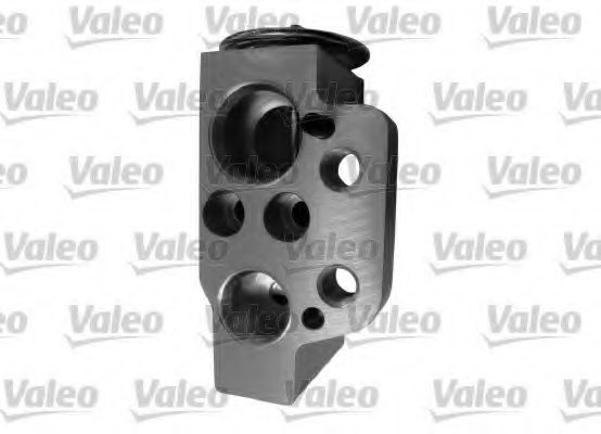 VALEO - 509901 - Компенсаційний клапан кондиціонера Audi A3, Seat Leon, Skoda Octavia, VW Caddy, Golf, Passat 04-