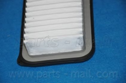 PARTS-MALL - PAF-060 - Фільтр повітряний  TOYOTA YARIS(YARIS1) 99-05 (вир-во Parts-Mall)