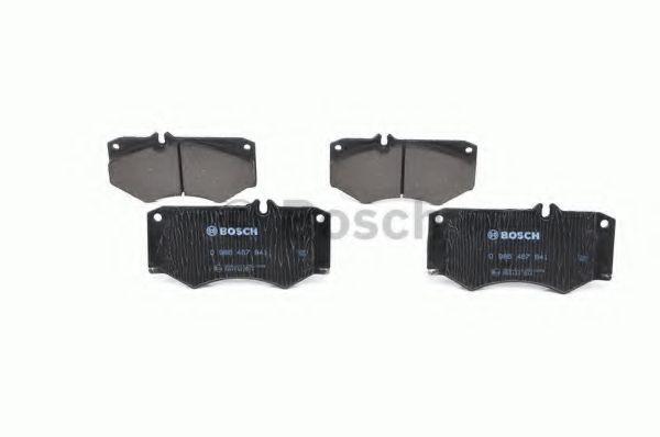 BOSCH - 0 986 467 841 - К-кт перед. гальм. колодок DB 124,207,208,210,407-409D 81-95