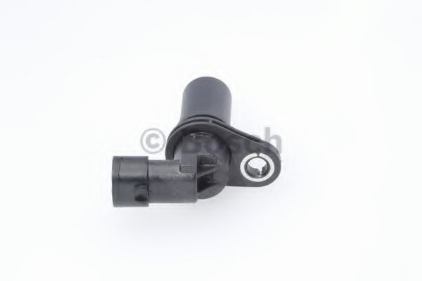 BOSCH - 0 986 280 424 - Датчик колінвала Fiat Doblo 1.3D Multijet 05-