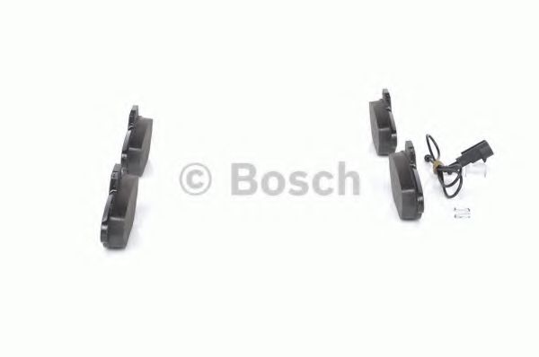 BOSCH - 0 986 424 379 - Гальмівні колодки дискові перед. Fiat Panda 1.2 07-/ 500 1.2 07-