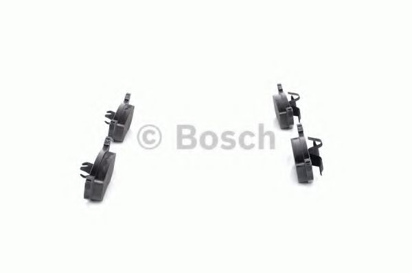 BOSCH - 0 986 424 585 - Гальмівні колодки задні CHRYSLER 300 M 1998-