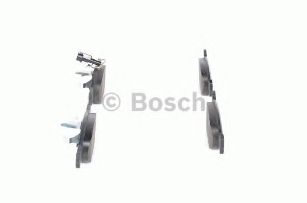 BOSCH - 0 986 424 246 - К-кт перед. гальм. колодок. Fiat Brava/Bravo 1.6I 16V, 1.8I 16V, 1.9TD 95.10- +ABS