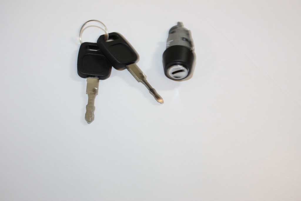AUTOMEGA - 100035310 - Вклад ел. замка запал. (з ключом) Audi 80 90- Audi 100