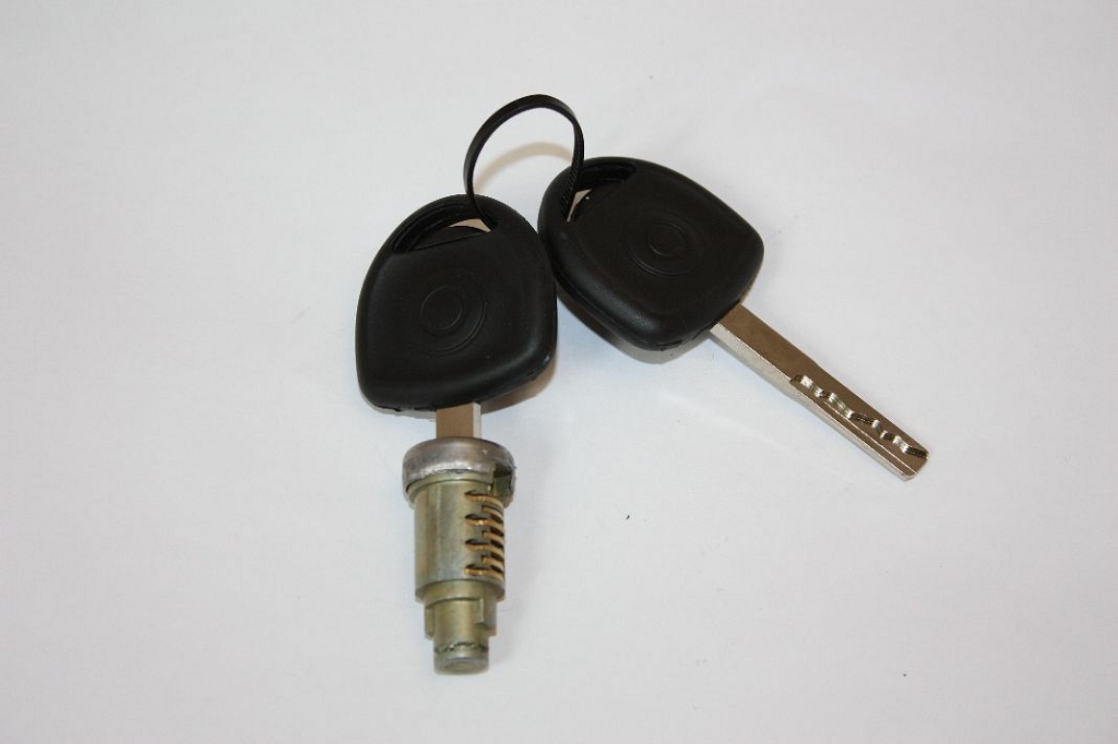 AUTOMEGA - 100080710 - Циліндр замка дверного з ключами Opel Vectra A/Omega A/Senator B/Calibra