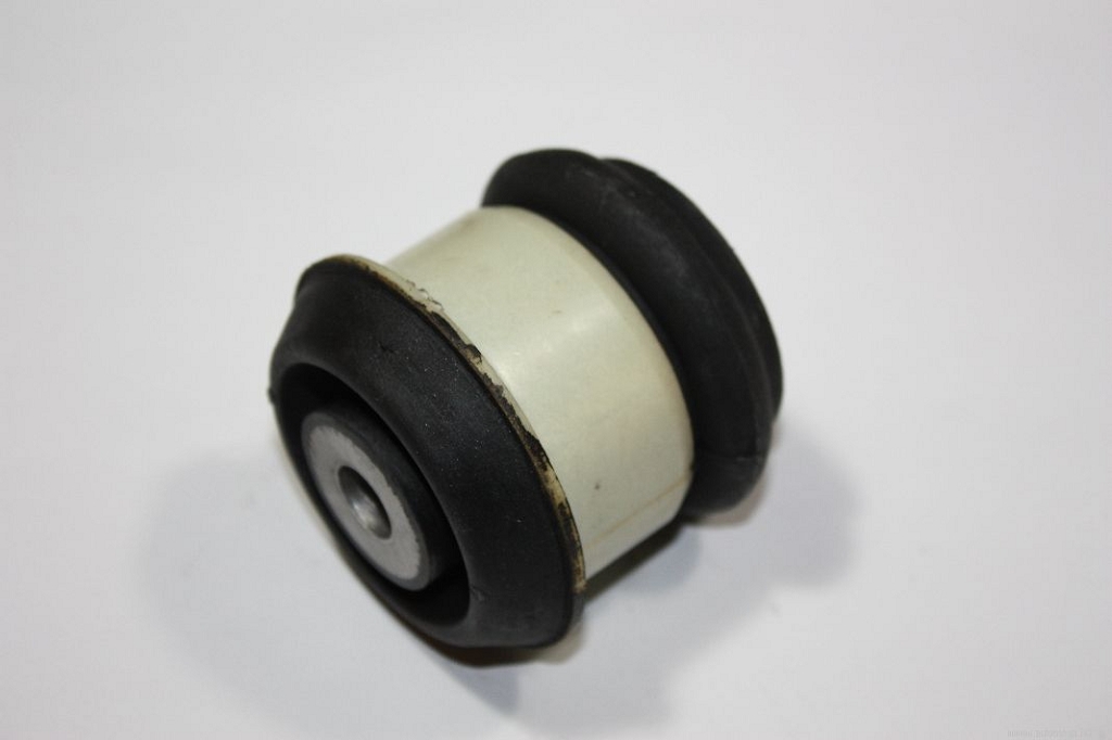 Подушка перед.балки (перед.) Audi 100 91-